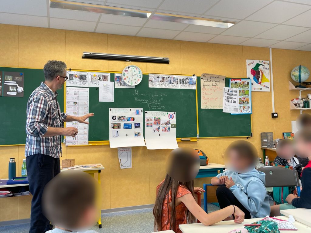 Intervention « écrans » École Saint-Laurent-en-Gâtines